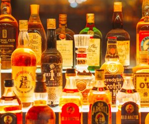 日本關西機場免稅店 - 高級洋酒 銷售翻譯