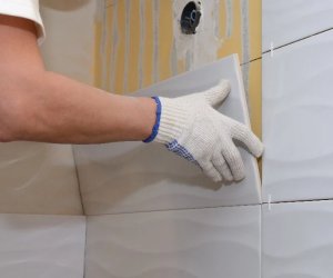 赴澳大利亞（紐卡斯?fàn)枺? 瓷磚工